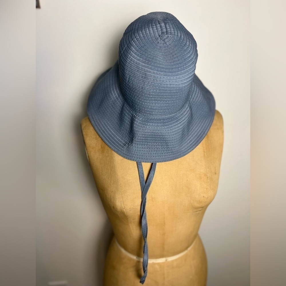 San Diego Hat Company women’s blue hat with strap